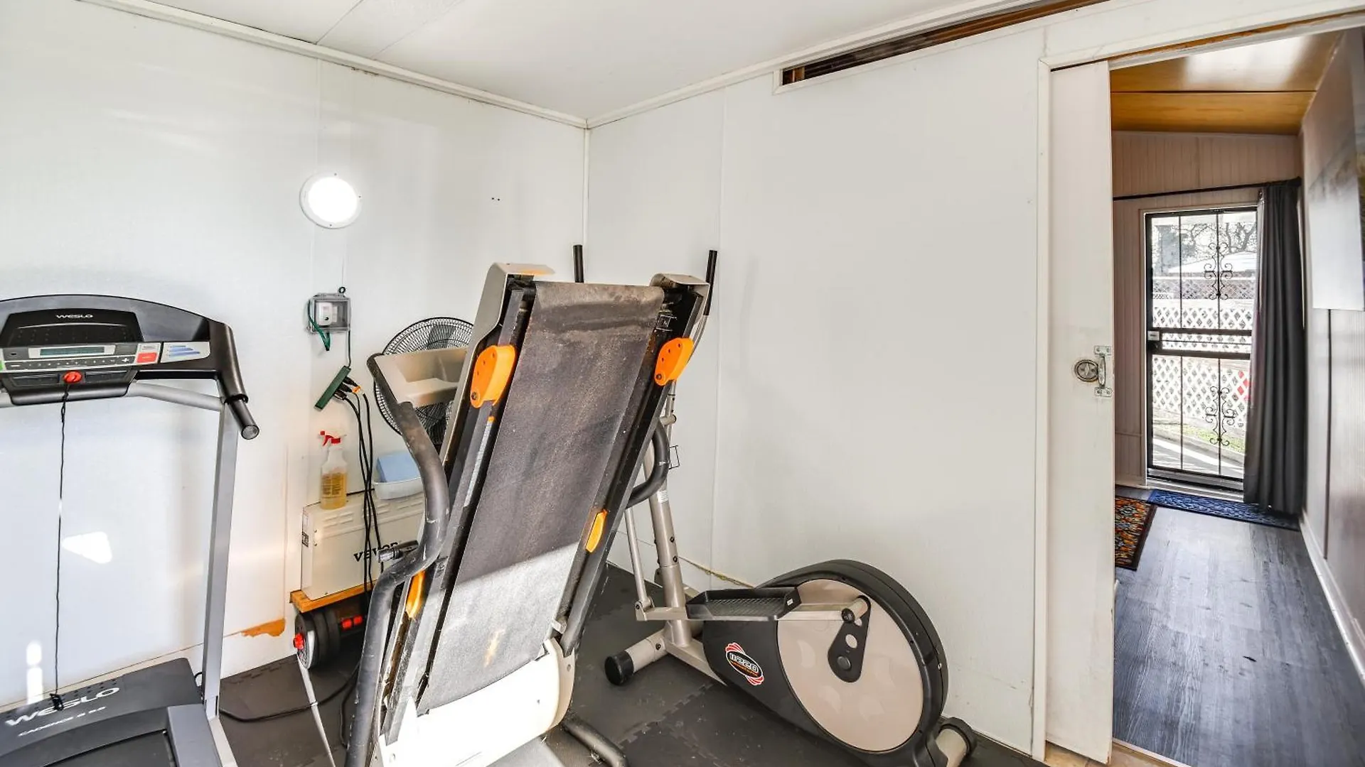 1 Mi To Dtwn Remote Work-Friendly Apt In Hampton! 0*, Hampton